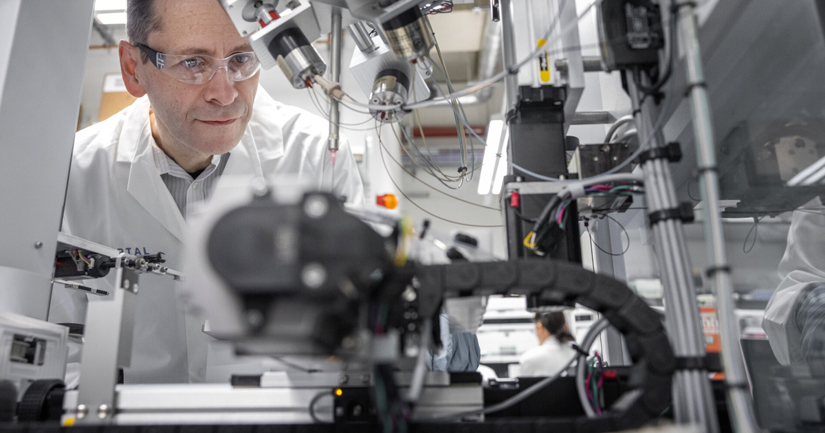 enfrentar la resistencia a los antimicrobianos con ayuda de IA